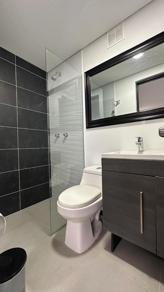 Apartamento Panoramico En Poblado, ميديلين المظهر الخارجي الصورة
